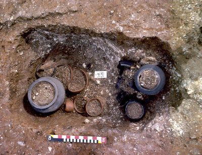 2nd century grave pit with two cremation burials from Winchester (copyright Winchester Museums)